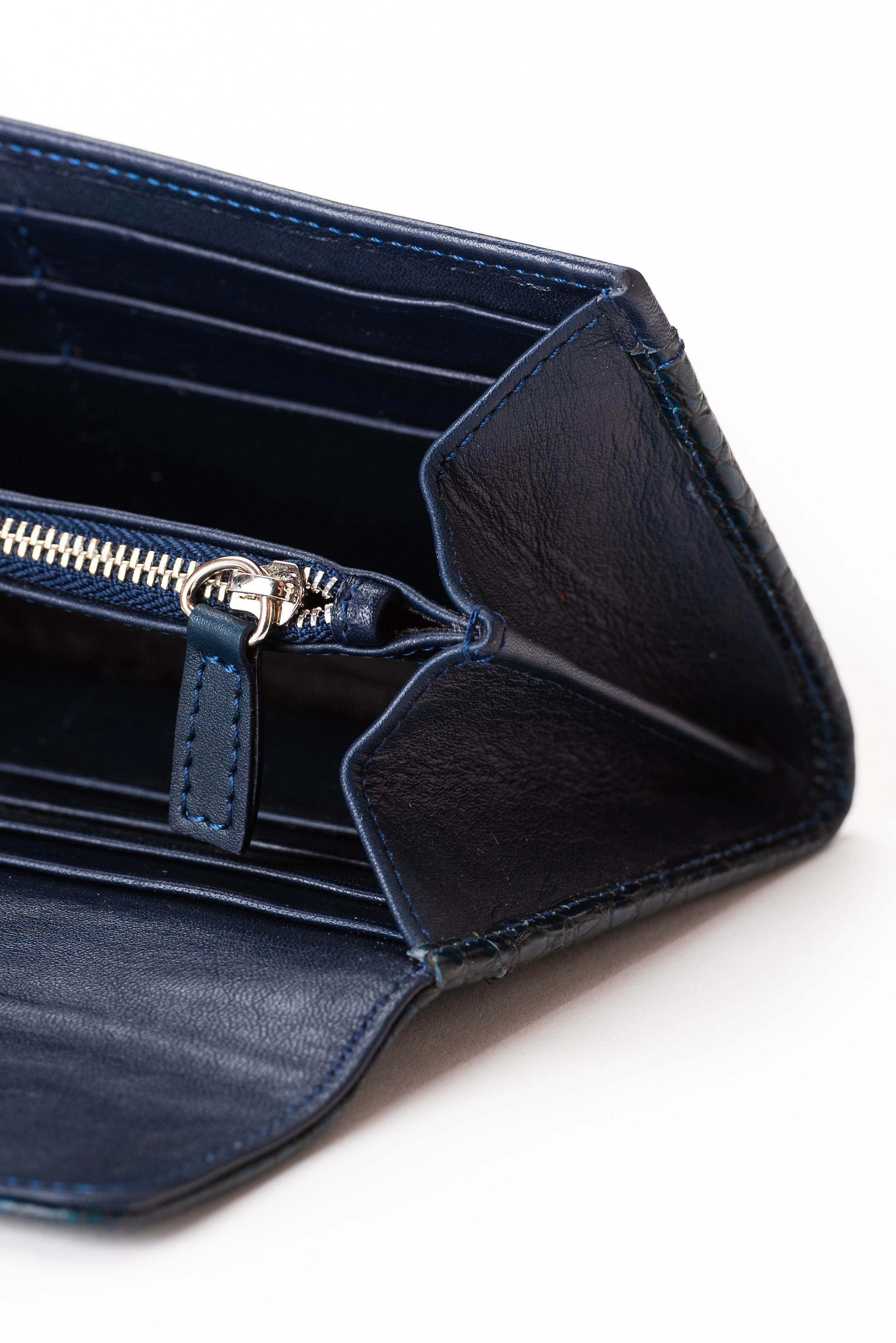 The Sultan Wallet - Blue Embossed